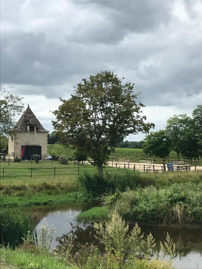Le Pigeonnier De Château Picon Hébergement de vacances Eynesse